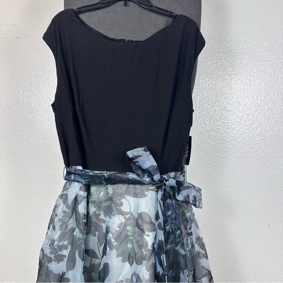 SLNY | Black and Multicolor Dress - Picture 2 of 6